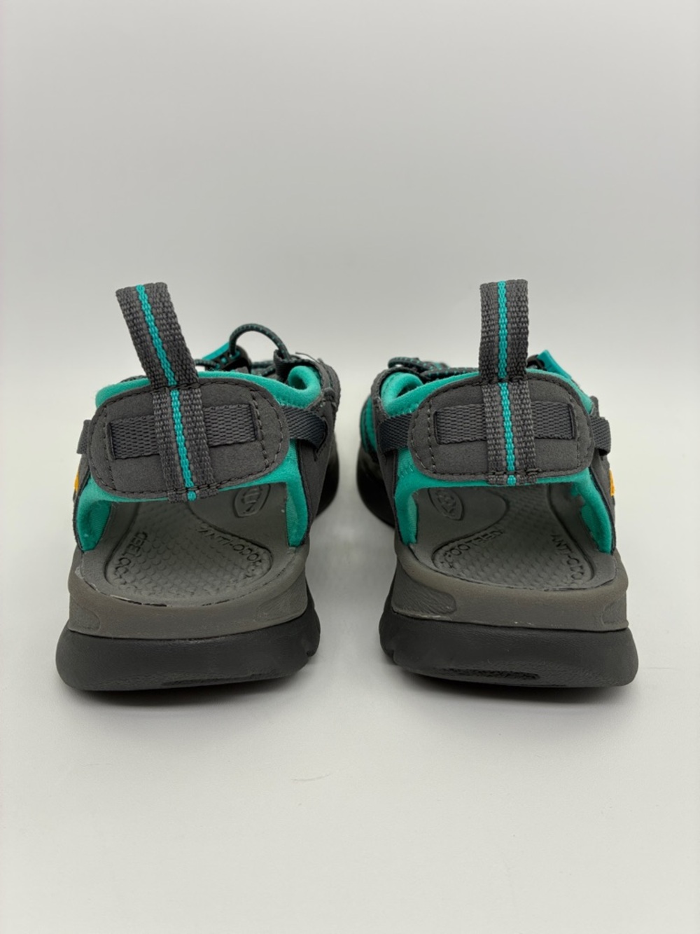 KEEN Women's Whisper Hiking & Walking Sandals in Dark Shadow/Ceramic | Size: 9 - Picture 3 of 15